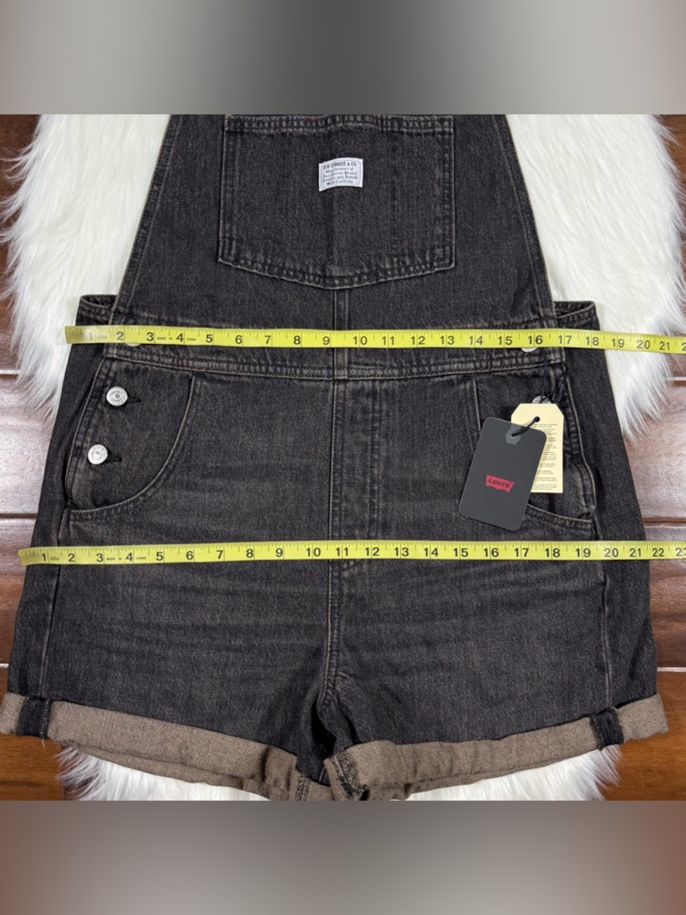 Levi's Women's Size Medium Live Wire Vintage Overall Shortalls - Picture 6 of 11